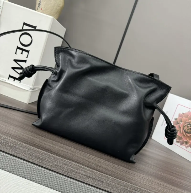 LOEWE Black Leather Crossbody Clutch Bag 86 - Image 3