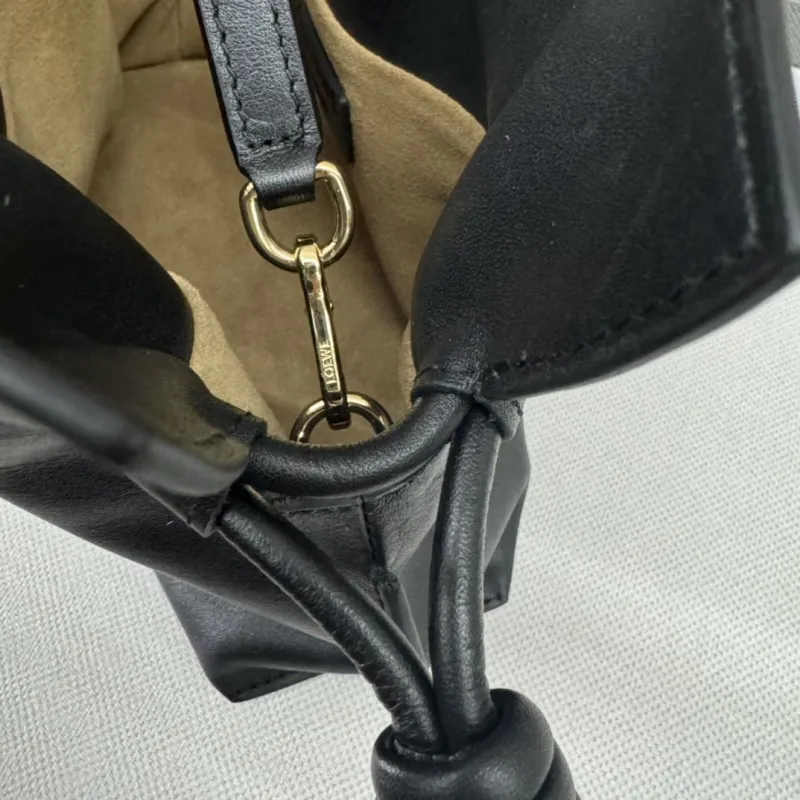 LOEWE Black Leather Crossbody Clutch Bag 86 - Image 7