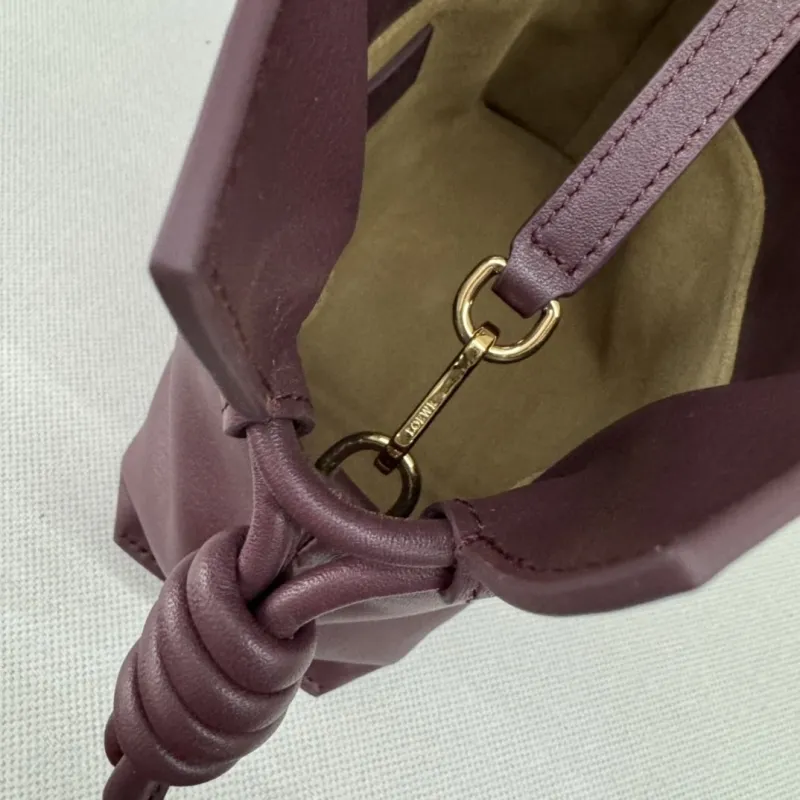 LOEWE Burgundy Crossbody Clutch Bag - Image 7