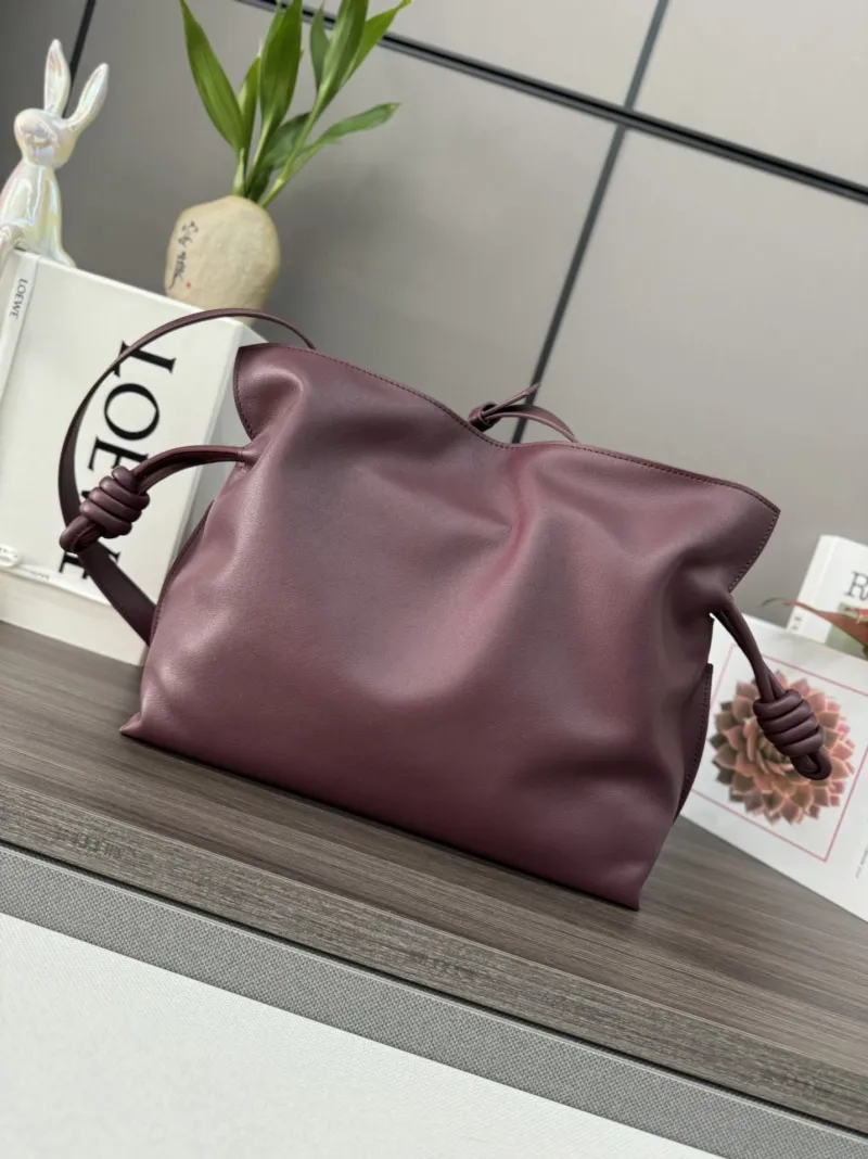 LOEWE Plum Leather Shoulder Bag - Image 3