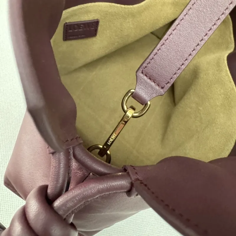 LOEWE Plum Leather Shoulder Bag - Image 6