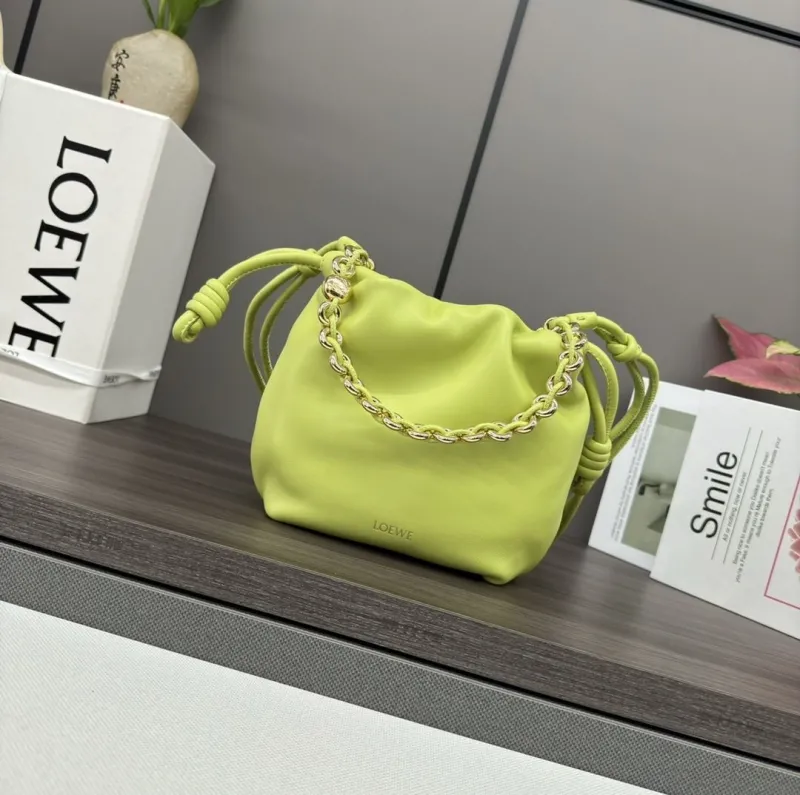 Loewe Clutch-119