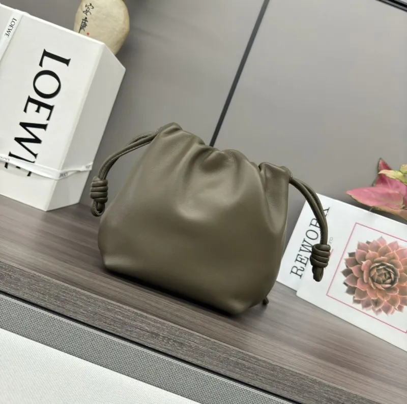 Loewe Clutch-121 - Image 3