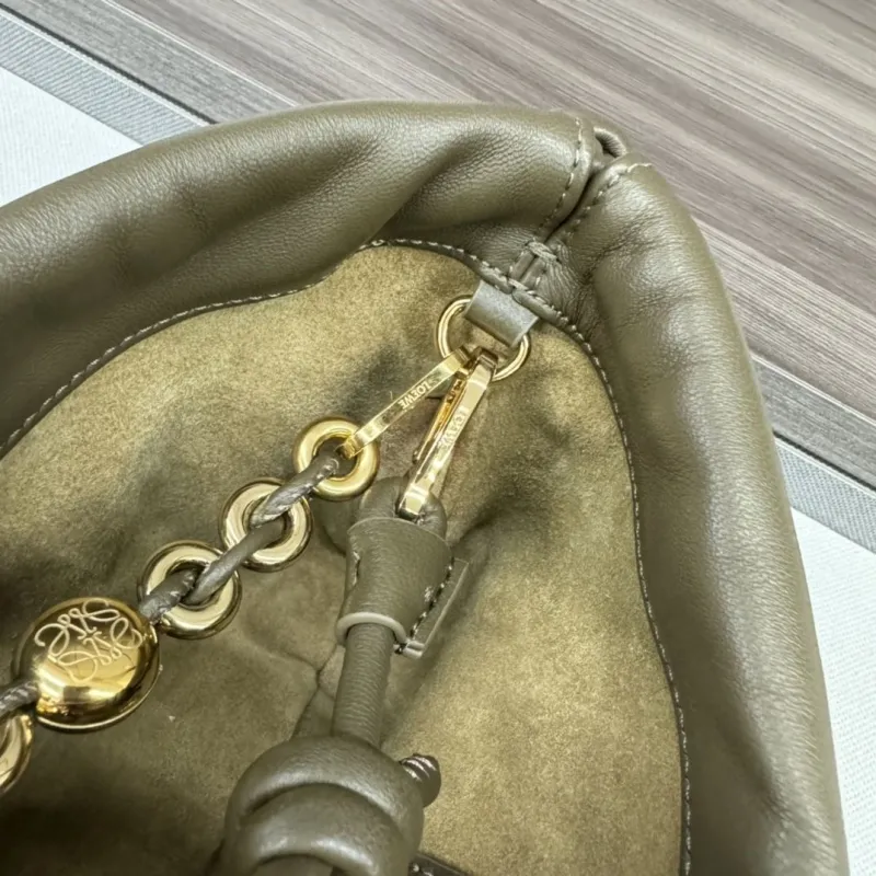 Loewe Clutch-121 - Image 7