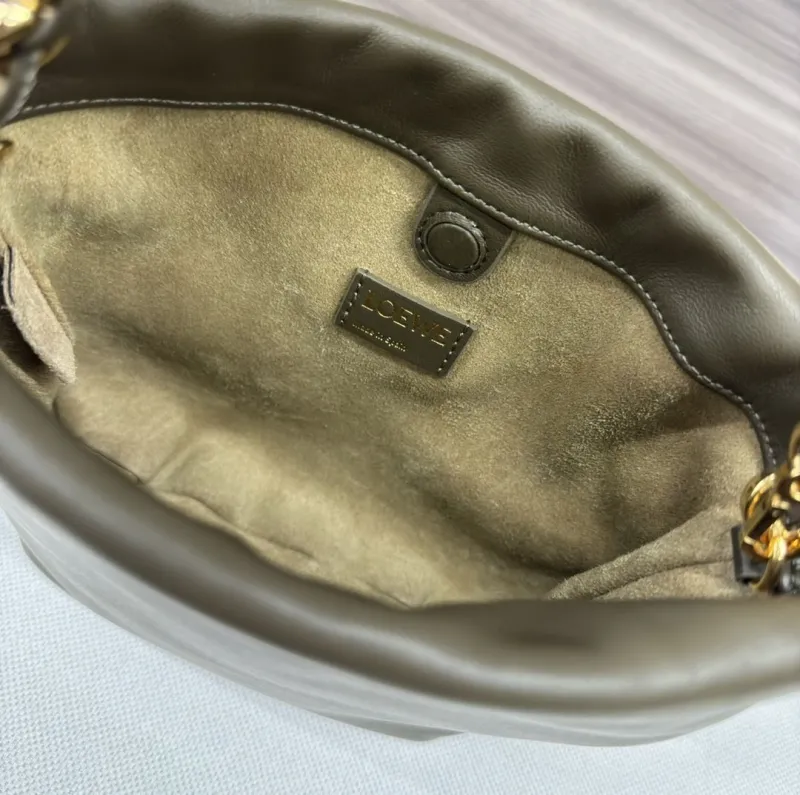 Loewe Clutch-121 - Image 8