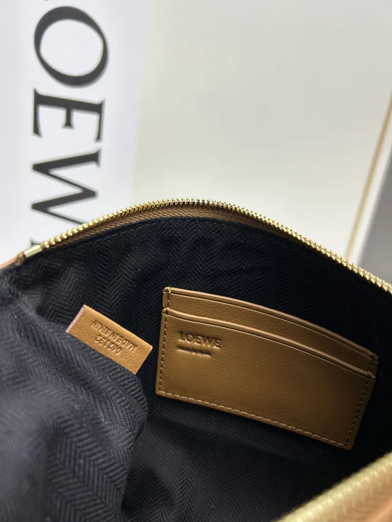 Loewe Clutch-130 - Image 8
