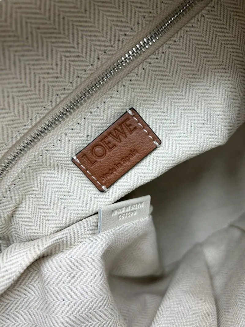 Loewe Clutch-136 - Image 8