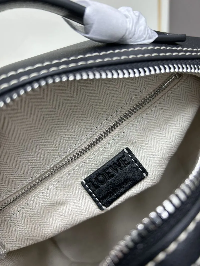Loewe 11030 Black Elephant Leather Shoulder Bag - Image 8
