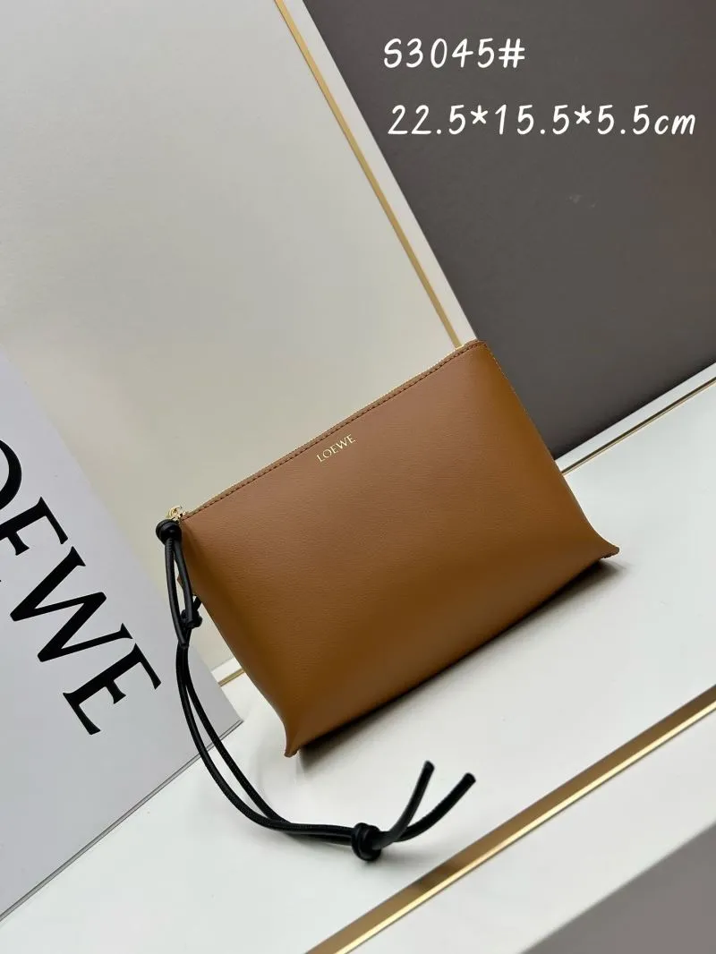 Loewe Clutch-141