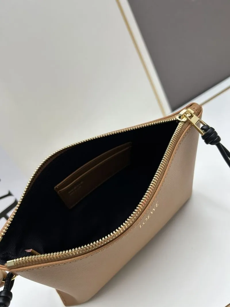 Loewe Clutch-141 - Image 7