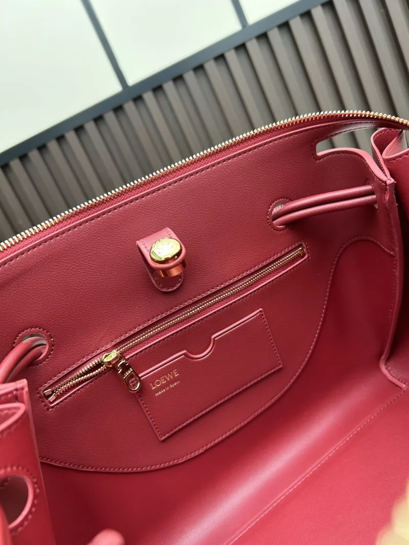 LOEWE Burgundy Leather Shoulder Handbag - Image 8
