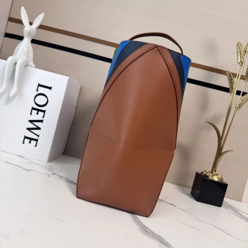 Alternative view of Loewe Shopping Bags-30