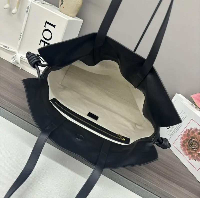 LOEWE Black Leather Tote Bag - Image 8