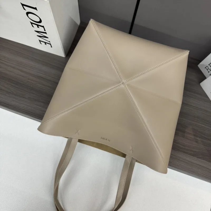 LOEWE Beige Leather Shopping Tote Bag - Image 5