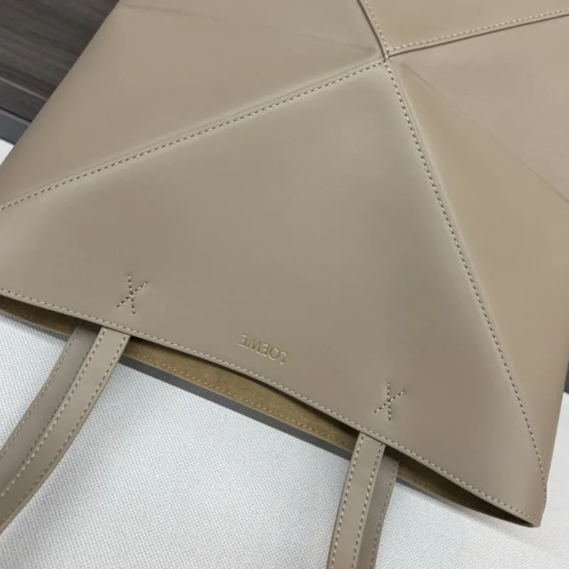LOEWE Beige Leather Shopping Tote Bag - Image 6