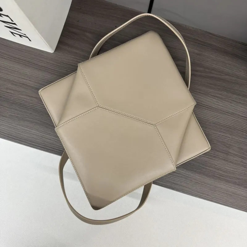 LOEWE Beige Leather Shopping Tote Bag - Image 8