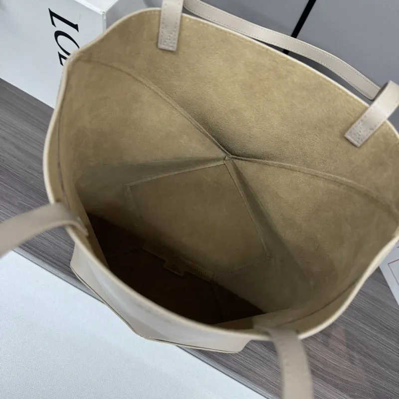 LOEWE Beige Leather Shopping Tote Bag - Image 9