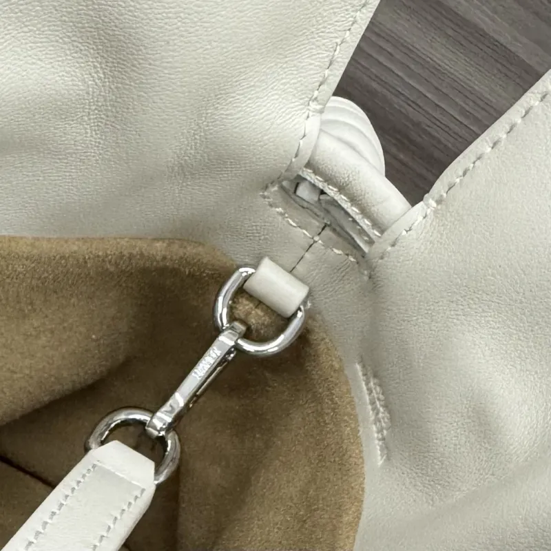 LOEWE Cream White Crossbody Bag - Image 7