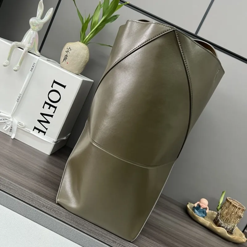 Alternative view of Loewe Shopping Bags-64