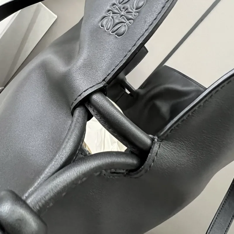 Loewe Black Leather Shopping Tote Bag - Image 7