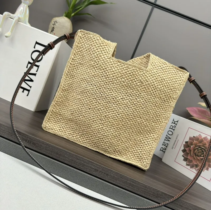 LOEWE Beige Straw Tote Bag - Image 4