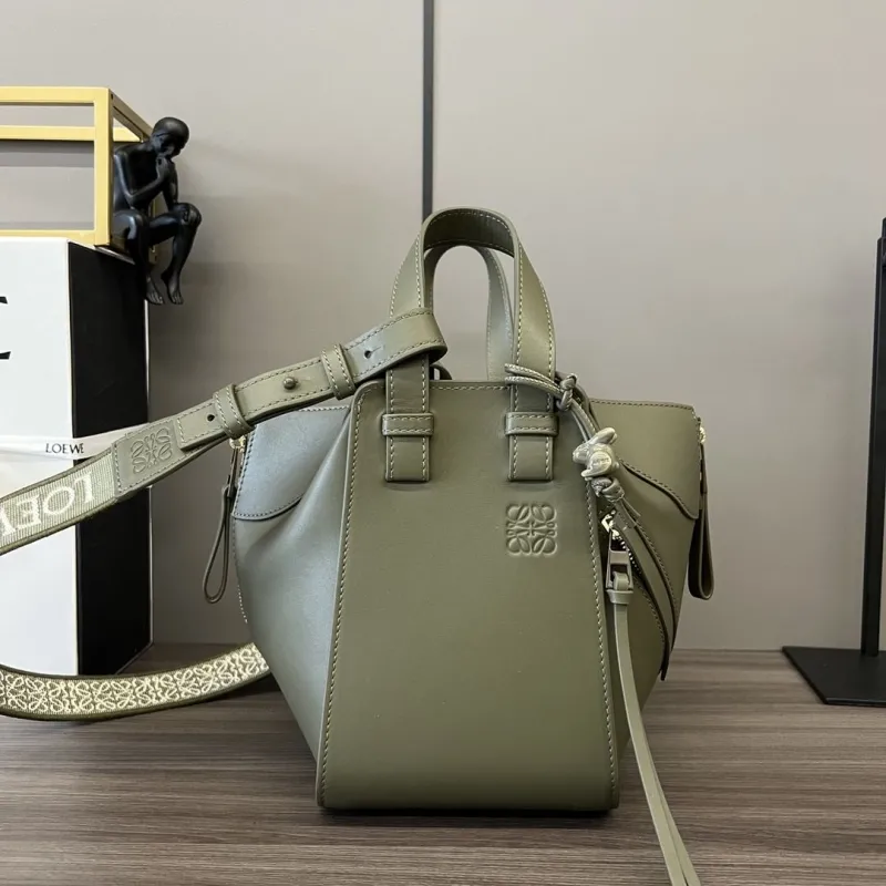 Alternative view of Loewe Shopping Bags-119