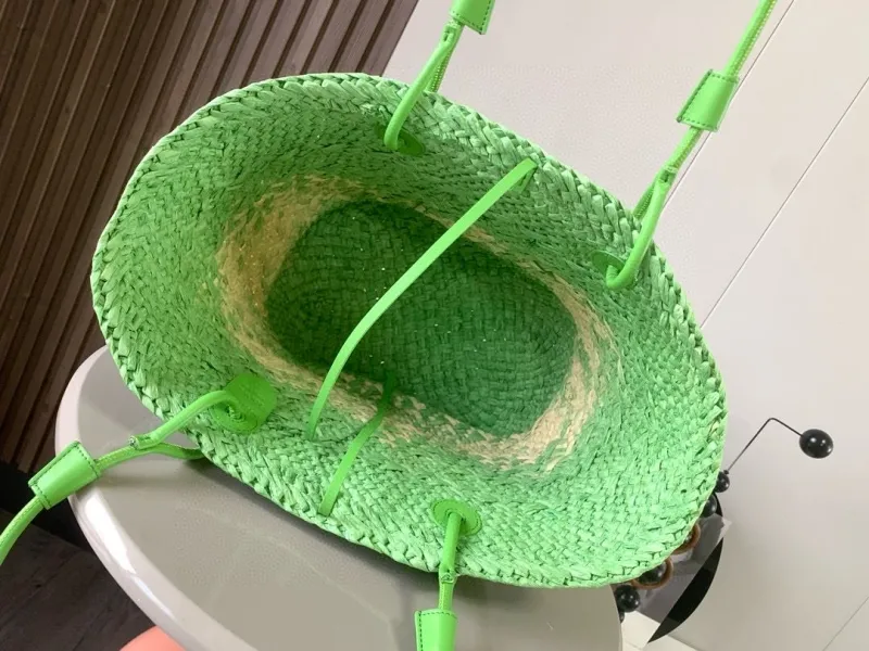 Loewe Light Green Raffia Tote Bag - Image 9