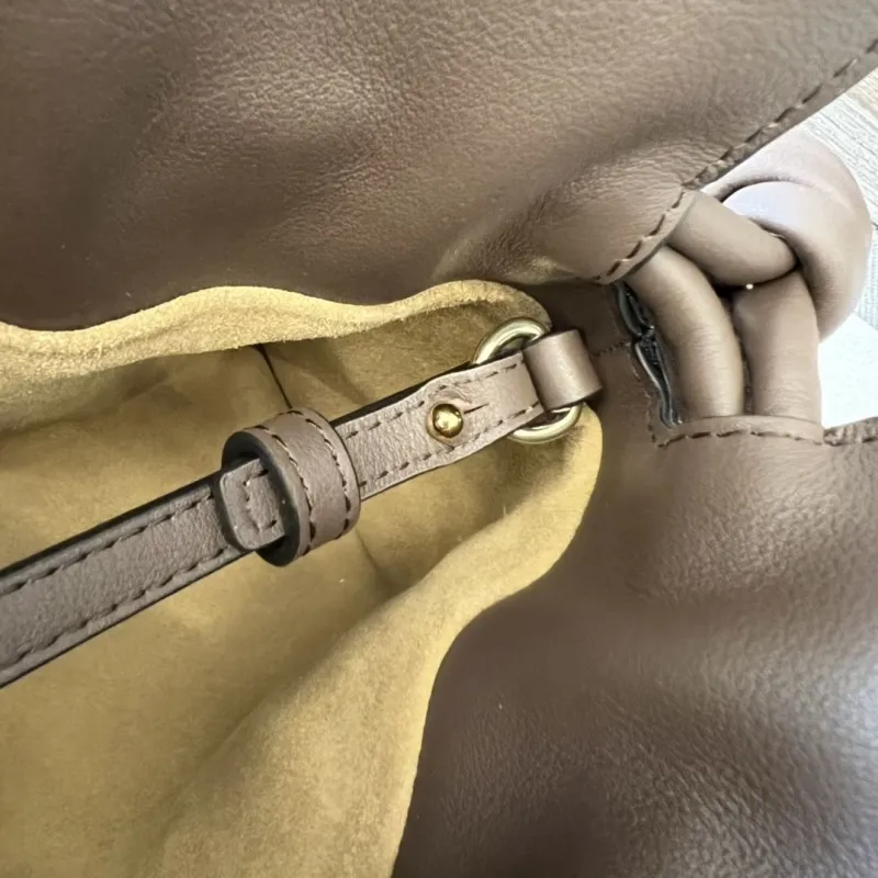 LOEWE Brown Leather Crossbody Bag - Image 7