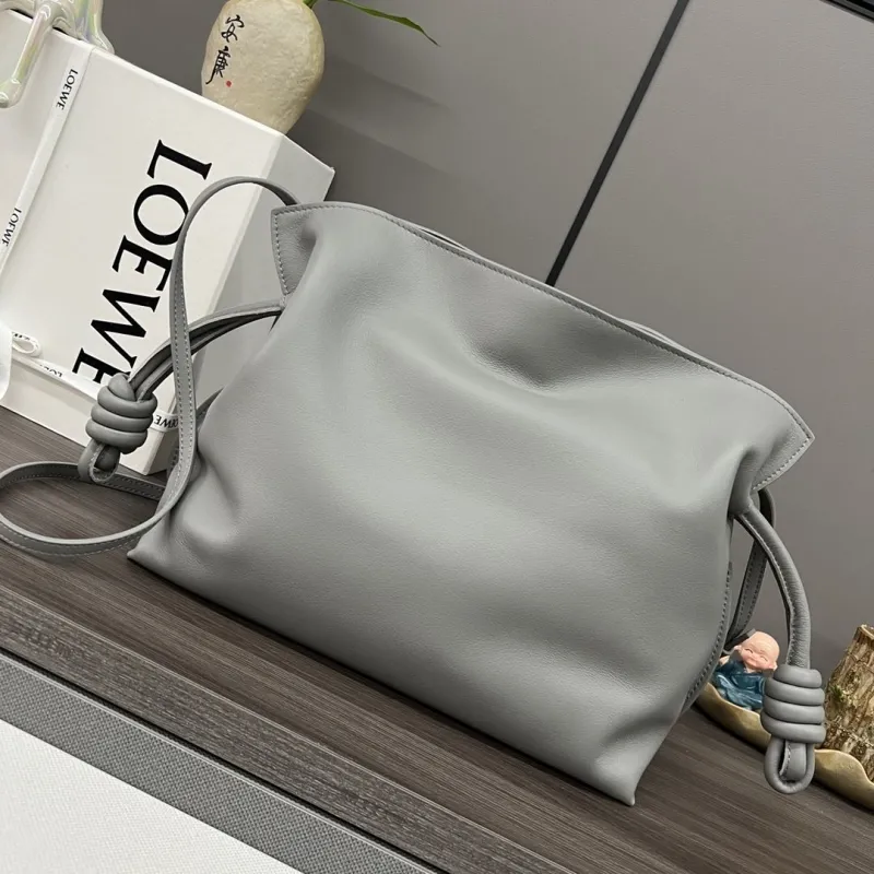 Loewe Gray Leather Shoulder Bag - Image 3