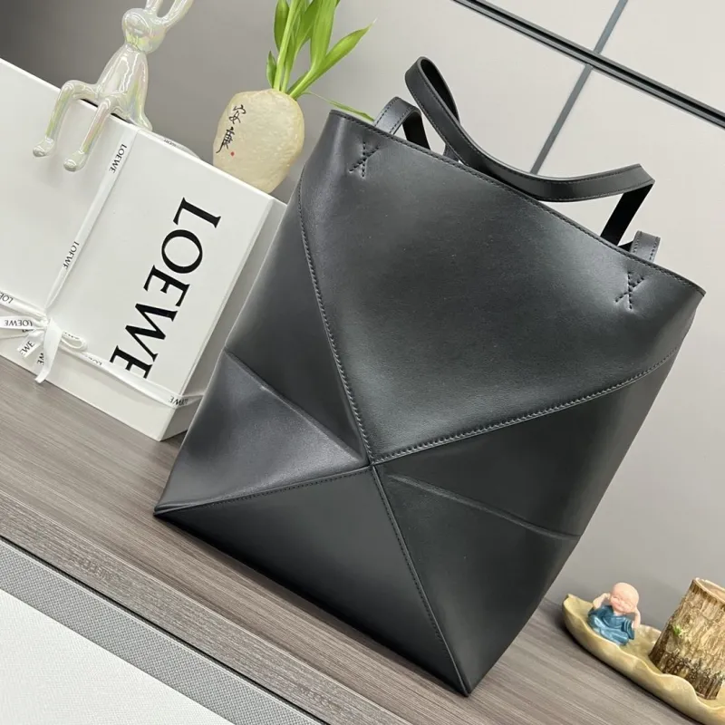 LOEWE Black Leather Tote Bag - Image 3
