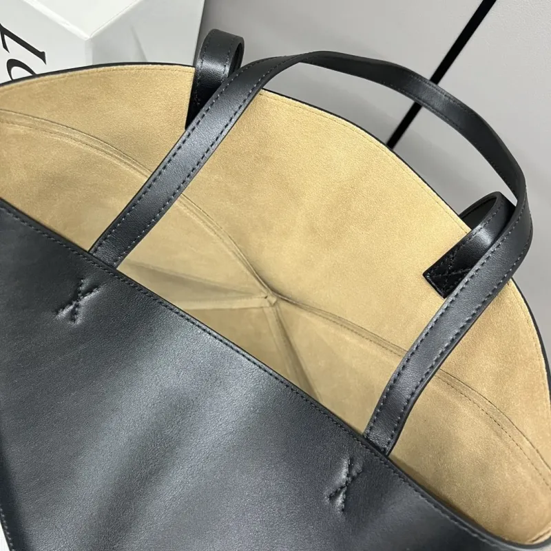 LOEWE Black Leather Tote Bag - Image 9