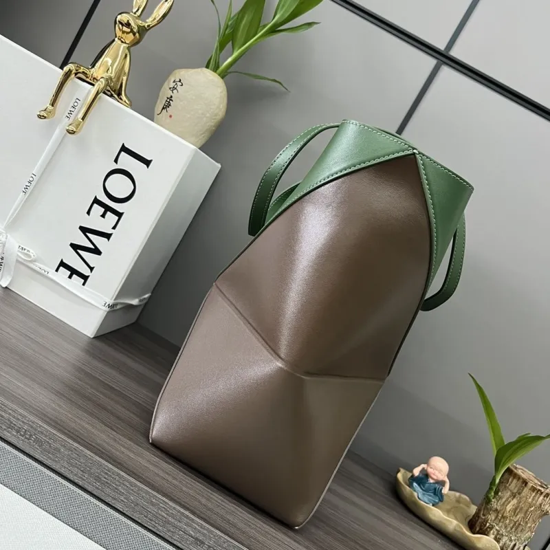 Alternative view of Loewe Shopping Bags-173