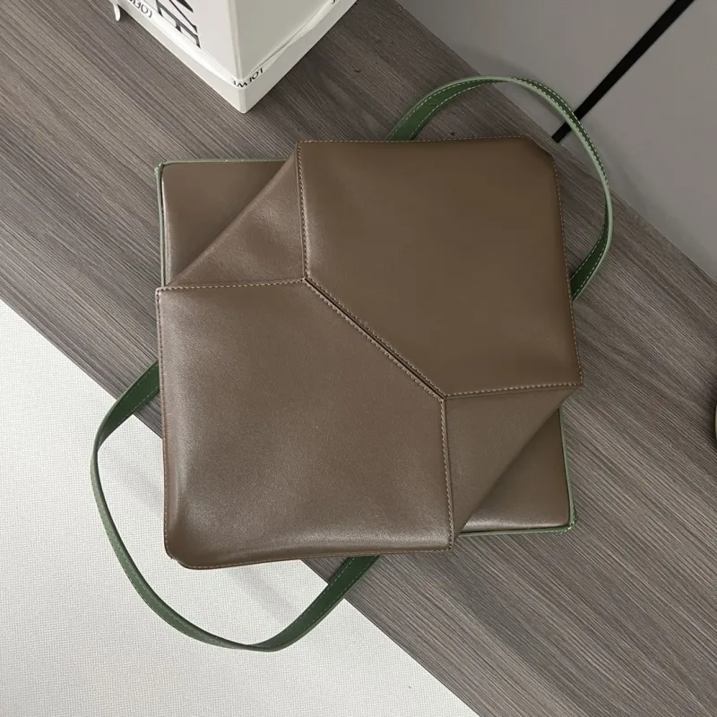 LOEWE Two Tone Green Brown Leather Tote Bag 173 - Image 8