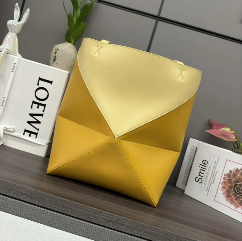 Loewe Shopping Bags-174 - Image 3