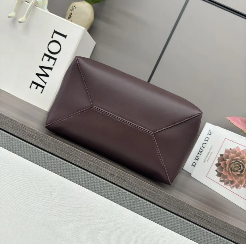 LOEWE Two-Tone Leather Shopping Bag - Image 4