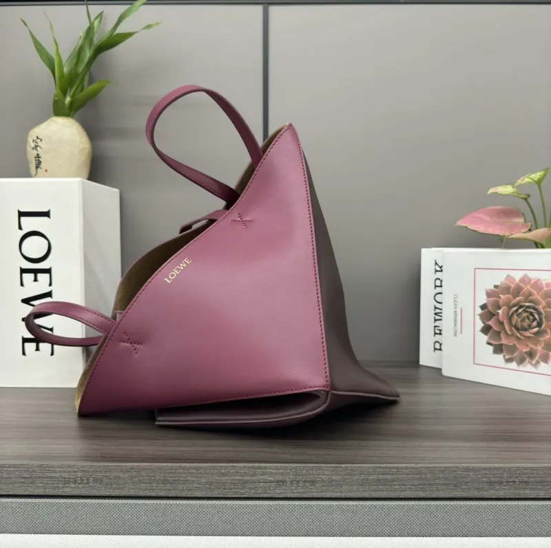 LOEWE Two-Tone Leather Shopping Bag - Image 8