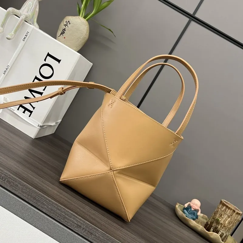 Loewe Shopping Bags-179 - Image 3