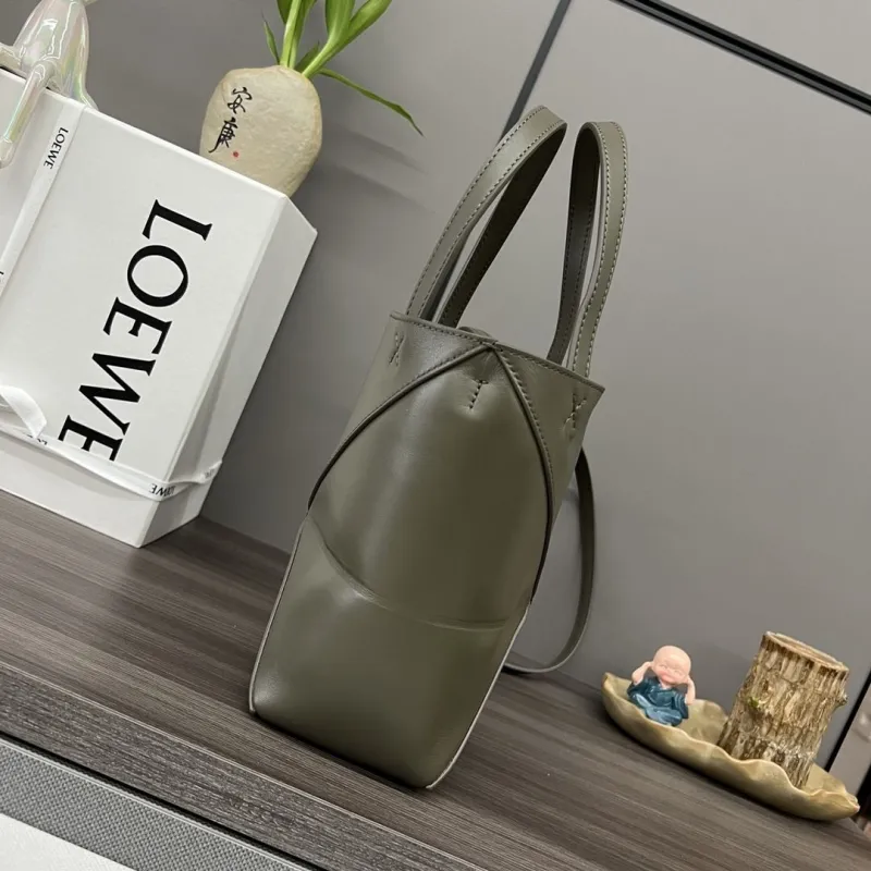 Alternative view of Loewe Shopping Bags-181