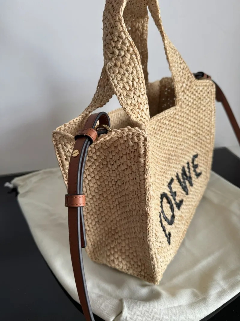 LOEWE Natural Raffia Tote Crossbody Bag - Image 3