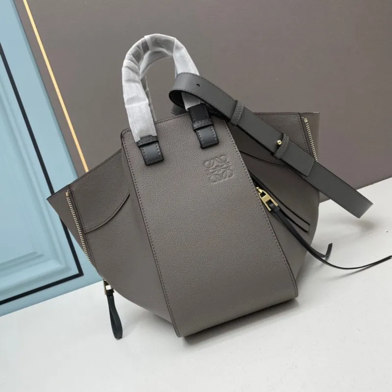 Alternative view of Loewe Shopping Bags-276