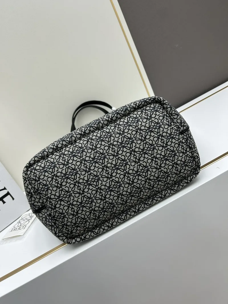 LOEWE Gray Anagram Tote Bag S052219 - Image 4