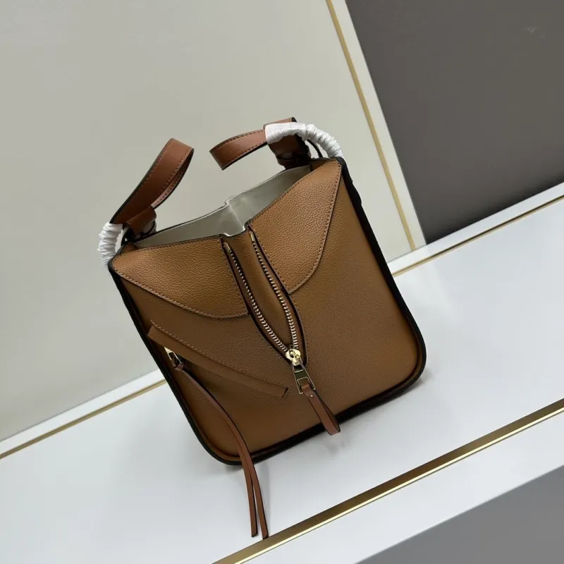 Loewe Brown Leather Shopping Tote Bag S33 - Image 5