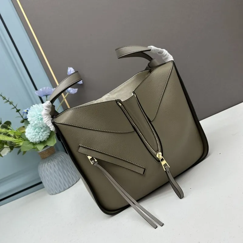 Alternative view of Loewe Shopping Bags-330