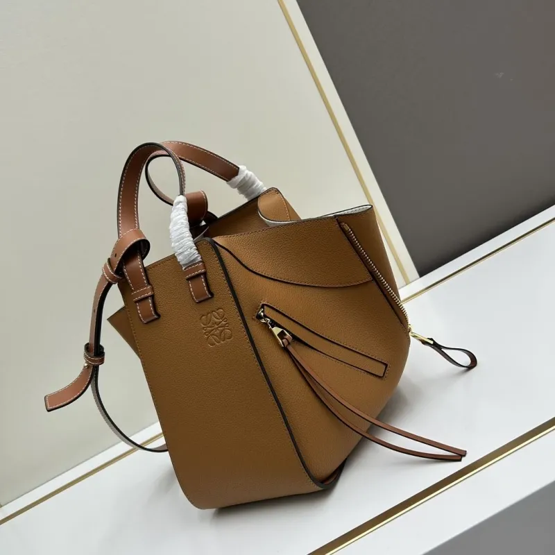 Alternative view of Loewe Shopping Bags-334