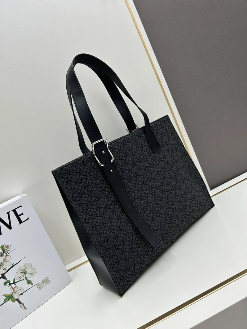 Alternative view of Loewe Black Tote Bag S10955
