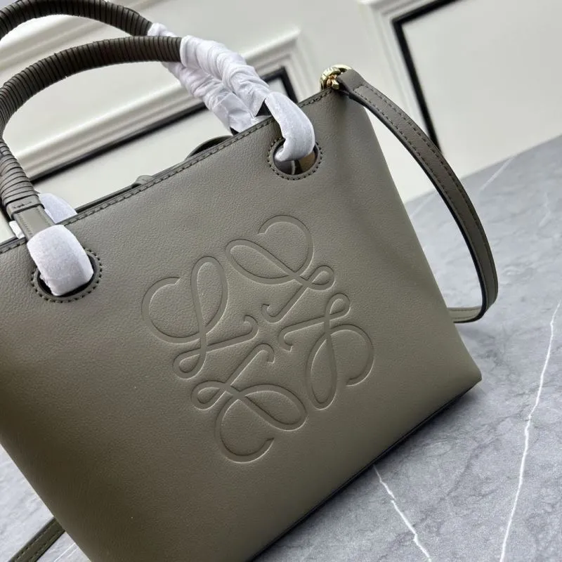 Loewe 652152 Small Olive Leather Tote Bag - Image 4