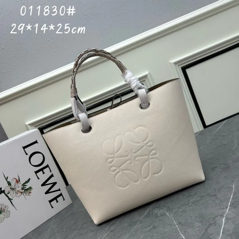 LOEWE Cream Tote Bag 011830
