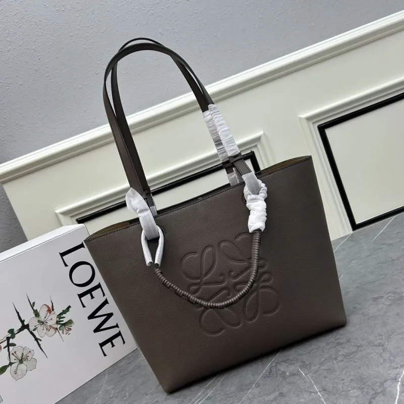 Alternative view of LOEWE Brown Leather Tote Bag 011830