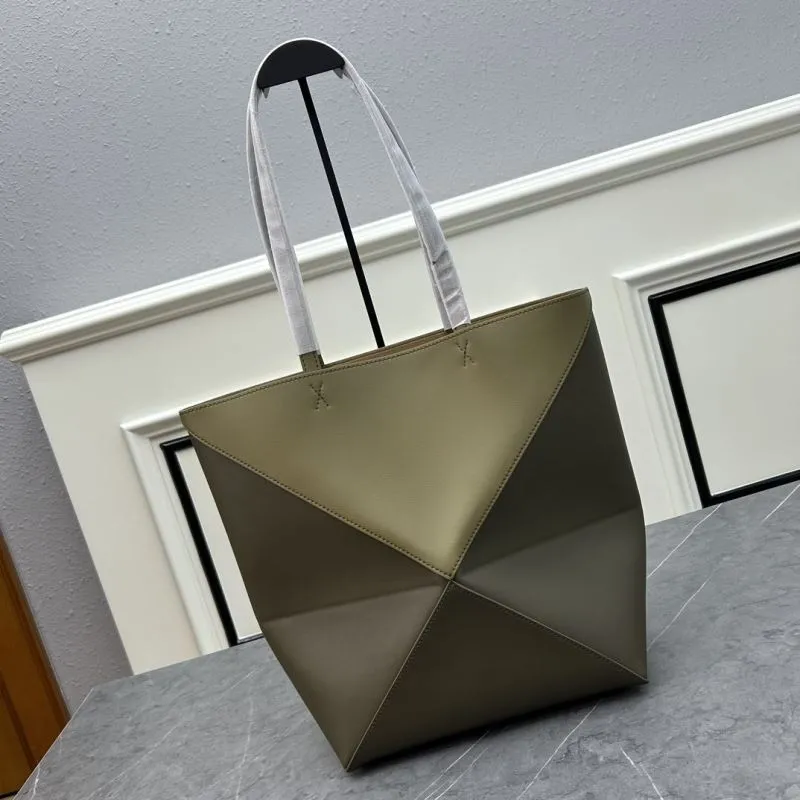 Alternative view of Loewe Shopping Bags-364