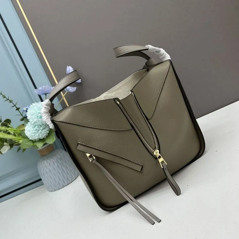 Alternative view of Loewe Shopping Bags-377